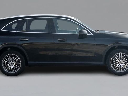 Certified 2024 Mercedes-Benz GLC 300 4MATIC image 4