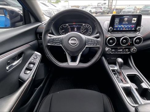 Used 2024 Nissan Sentra SR FWD image 7