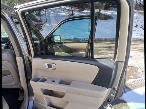Used 2011 Honda Pilot EX-L image 13