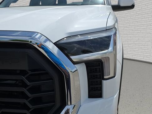 New 2026 Toyota Tundra SR5 AWD/4WD image 30
