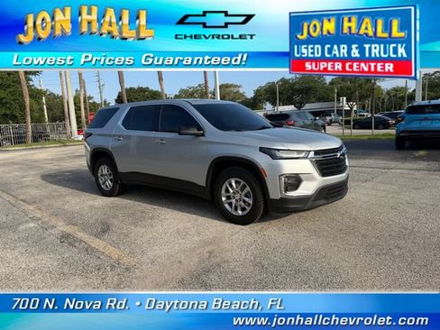Used 2022 Chevrolet Traverse LS FWD image 14