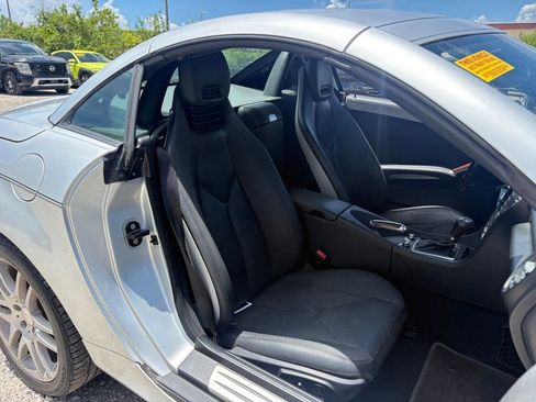 Used 2008 Mercedes-Benz SLK 350 image 12