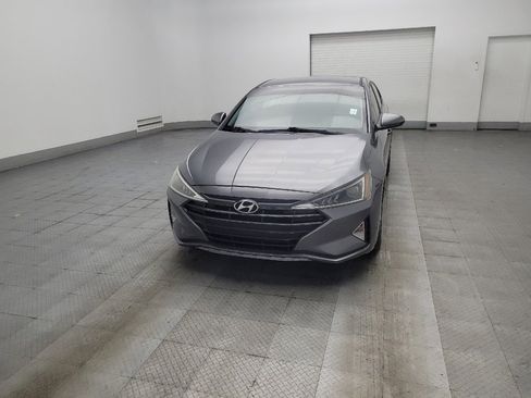 Used 2019 Hyundai Elantra SE FWD image 15