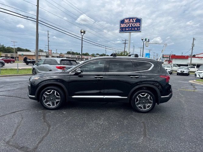Used 2022 Hyundai Santa Fe Limited FWD image 2