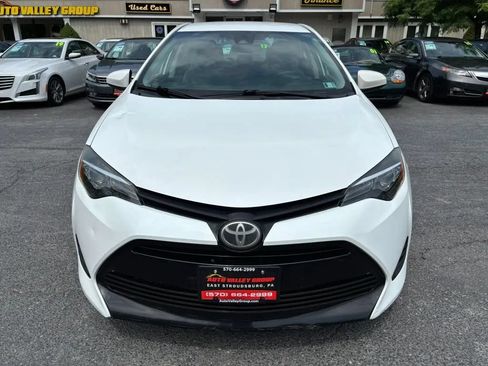 Used 2019 Toyota Corolla LE FWD image 3