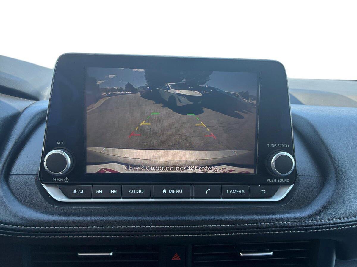 Used 2024 Nissan Rogue SV AWD/4WD image 20