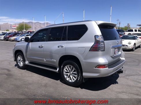 Used 2014 Lexus GX 460 w/ Premium Package AWD/4WD image 6