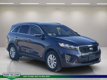Used 2019 Kia Sorento LX w/ LX Convenience Package