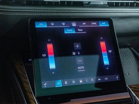 Used 2025 Cadillac Escalade Sport Platinum image 37