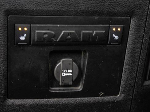 Used 2016 RAM 1500 Laramie w/ Convenience Group AWD/4WD image 41