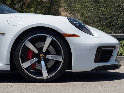 Used 2024 Porsche 911 Carrera S RWD image 13