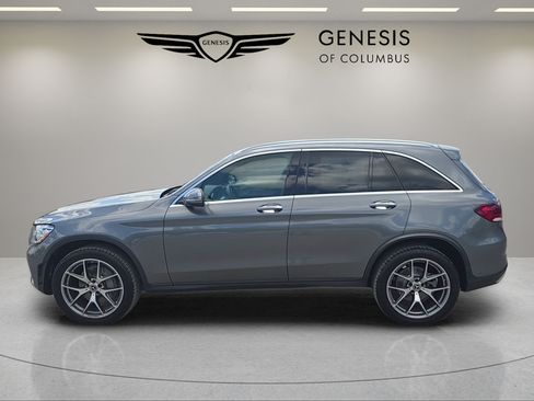 Used 2021 Mercedes-Benz GLC 300 4MATIC image 2
