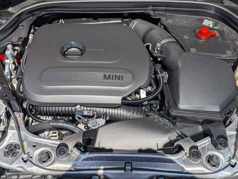 Certified 2025 MINI Cooper 4-Door Hardtop FWD image 23