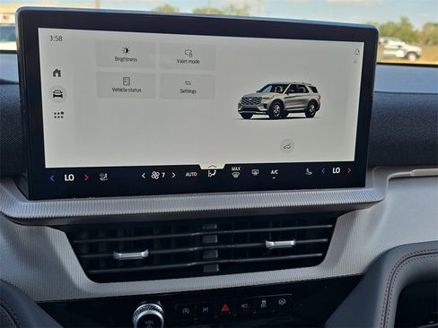 New 2025 Ford Explorer Active w/ Active Comfort Package image 20