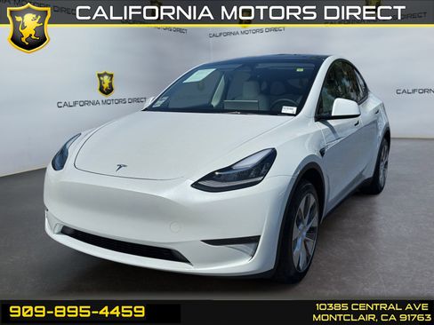 Used 2023 Tesla Model Y Long Range AWD/4WD image 1