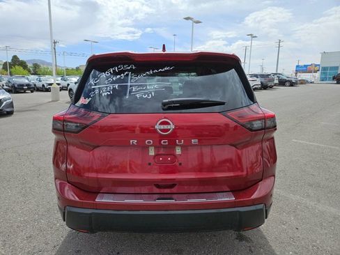 Certified 2025 Nissan Rogue SV image 6