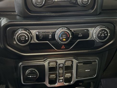 Used 2020 Jeep Gladiator Sport w/ Quick Order Package 24S image 26