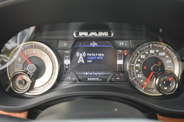 Used 2022 RAM 1500 Limited w/ Body Color Bumper Group AWD/4WD image 24