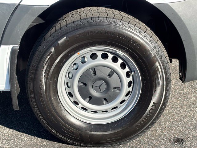 Used 2026 Mercedes-Benz Sprinter 2500 image 30