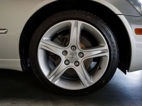 Used 2002 Lexus IS 300 image 43