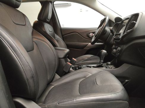 Used 2021 Jeep Cherokee Limited image 21