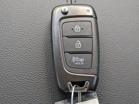 Used 2024 Hyundai Tucson SE image 25