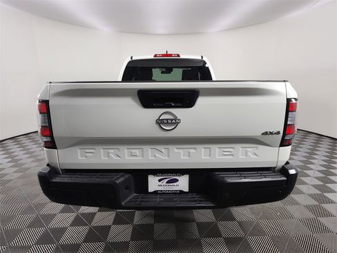 Certified 2024 Nissan Frontier S w/ Technology Package image 4