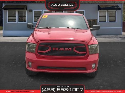 Used 2015 RAM 1500 Express AWD/4WD image 2
