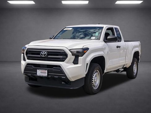 Used 2024 Toyota Tacoma SR RWD image 8
