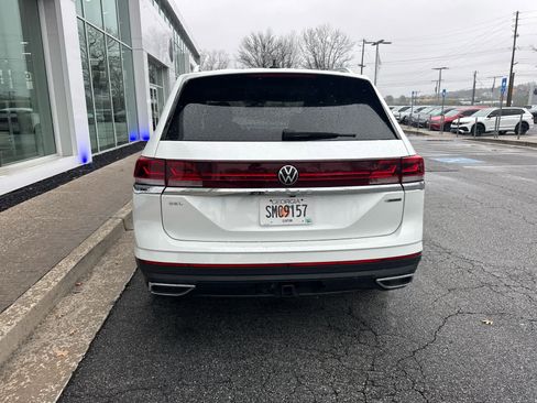 Used 2025 Volkswagen Atlas SEL image 6