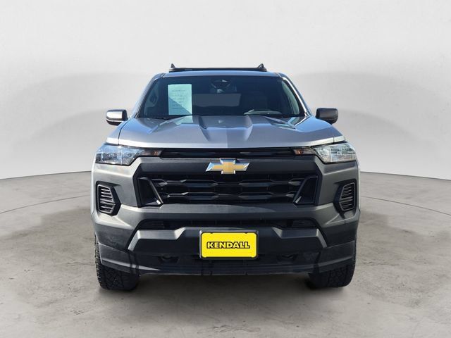 Used 2023 Chevrolet Colorado W/T w/ WT Convenience Package II AWD/4WD image 2