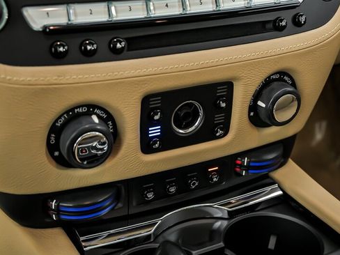 Used 2010 Rolls-Royce Ghost RWD image 41
