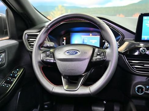 Used 2025 Ford Escape ST-Line image 50