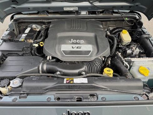 Used 2014 Jeep Wrangler Unlimited Sport w/ Quick Order Package 24S image 16