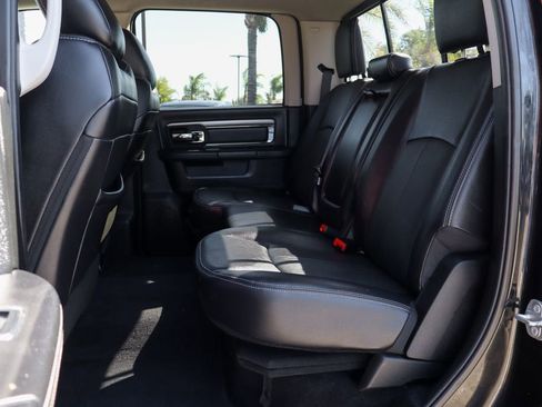 Used 2018 RAM 2500 Laramie w/ Sport Appearance Group AWD/4WD image 39
