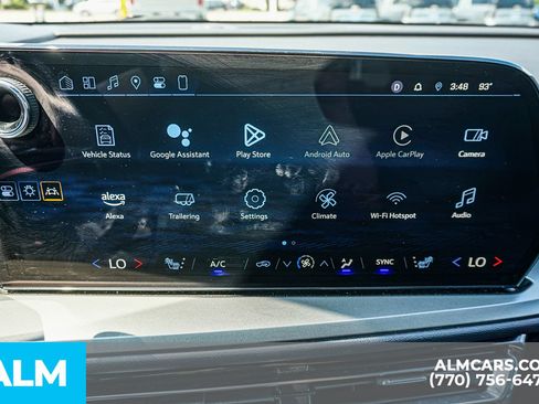 Used 2025 Chevrolet Traverse LT FWD image 41