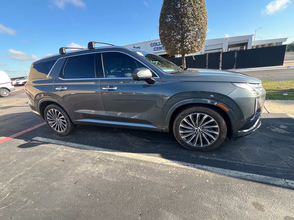Used 2024 Hyundai Palisade Calligraphy AWD/4WD image 3
