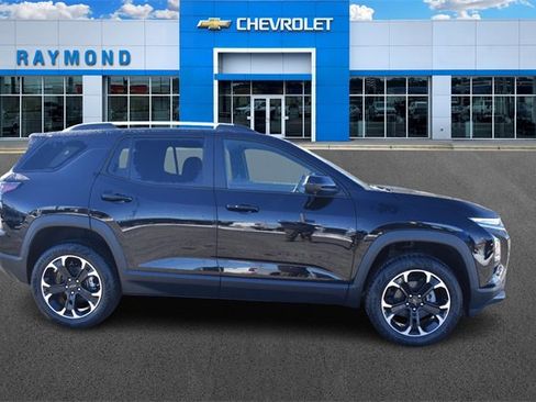 New 2026 Chevrolet Equinox LT w/ Convenience Package II image 2