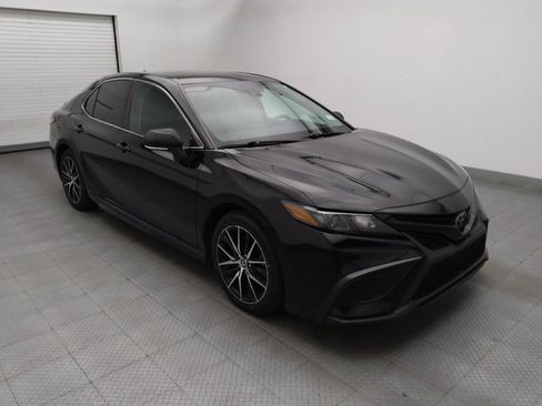 Used 2023 Toyota Camry SE FWD image 13