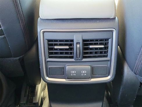 Used 2019 Subaru Forester Limited w/ Popular Package #3 image 13