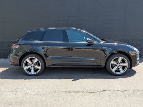 New 2025 Porsche Macan image 8