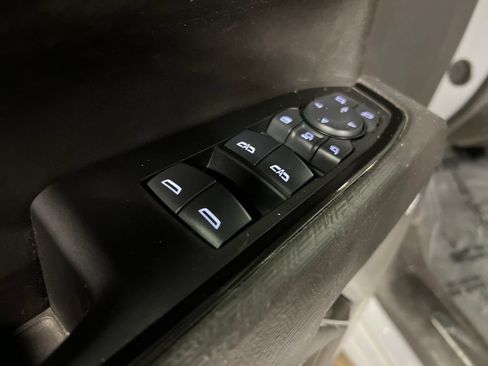 Certified 2024 GMC Sierra 2500 AT4X AWD/4WD image 16