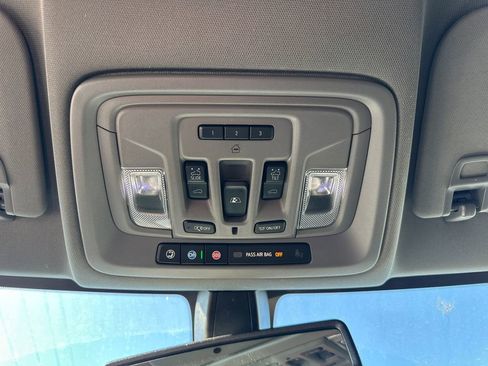 Used 2021 GMC Sierra 1500 SLT w/ SLT Convenience Package image 29