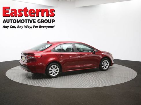 Used 2022 Toyota Corolla LE image 38