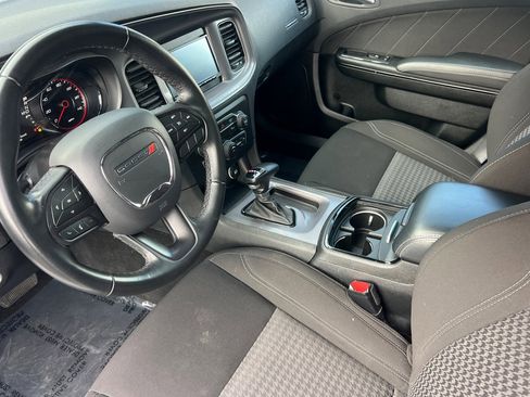 Used 2023 Dodge Charger SXT w/ Blacktop Package image 4