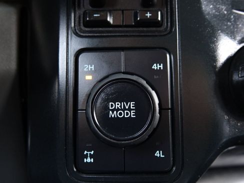 Used 2023 Ford F250 XLT w/ FX4 Off-Road Package image 48