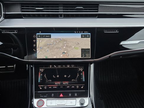 Used 2024 Audi S8 image 21