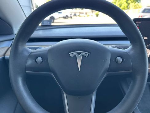 Used 2021 Tesla Model 3 Standard Range Plus RWD image 21