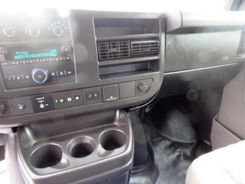 Used 2019 Chevrolet Express 2500 w/ Driver Convenience Package RWD image 12