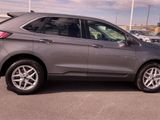 Used 2024 Ford Edge SEL w/ Convenience Package image 2
